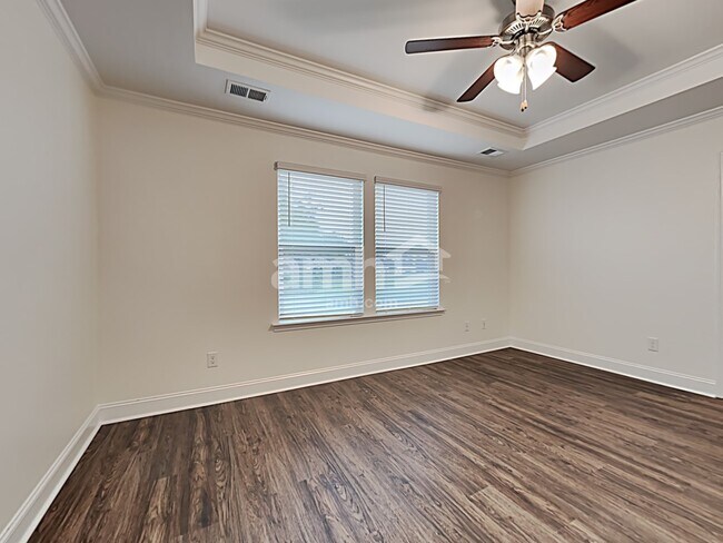 Building Photo - 334 Azore Way