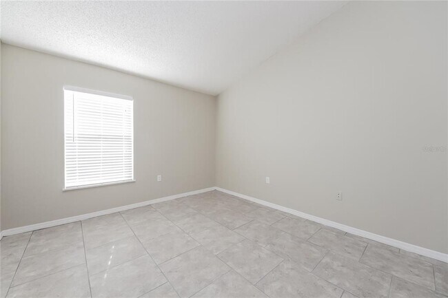 Building Photo - 945 Delano Ct