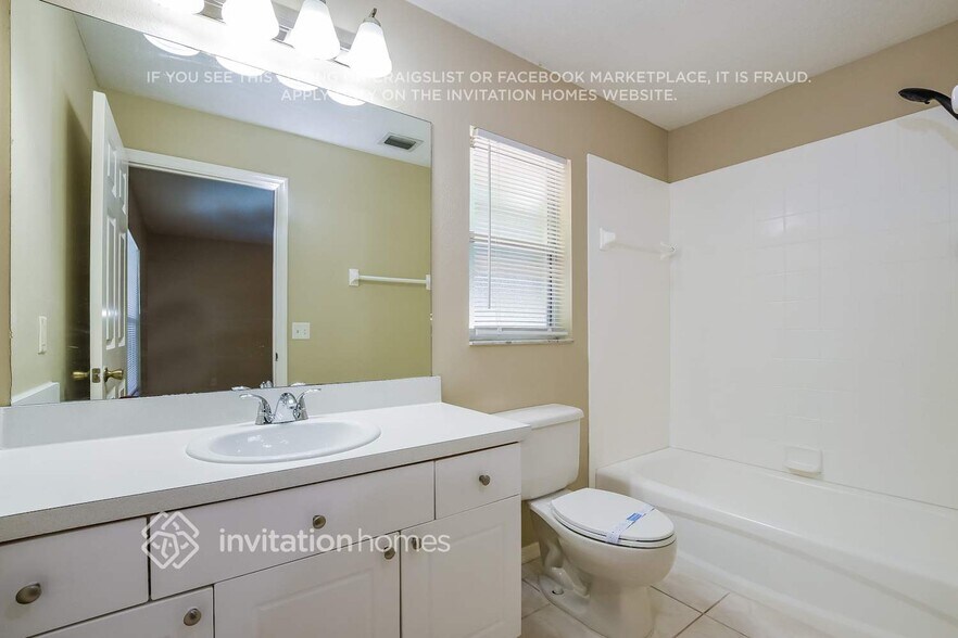 Building Photo - 37118 Sandy Ln