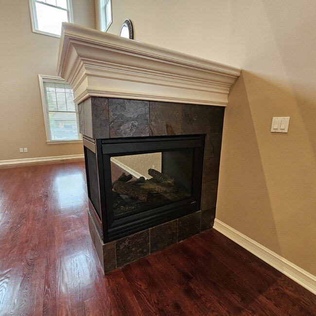 Building Photo - 3 Bedroom, 2.5 Bath Townhome Near Lake St. Clair with Finished Basement, Attached Oversized 2 Car...