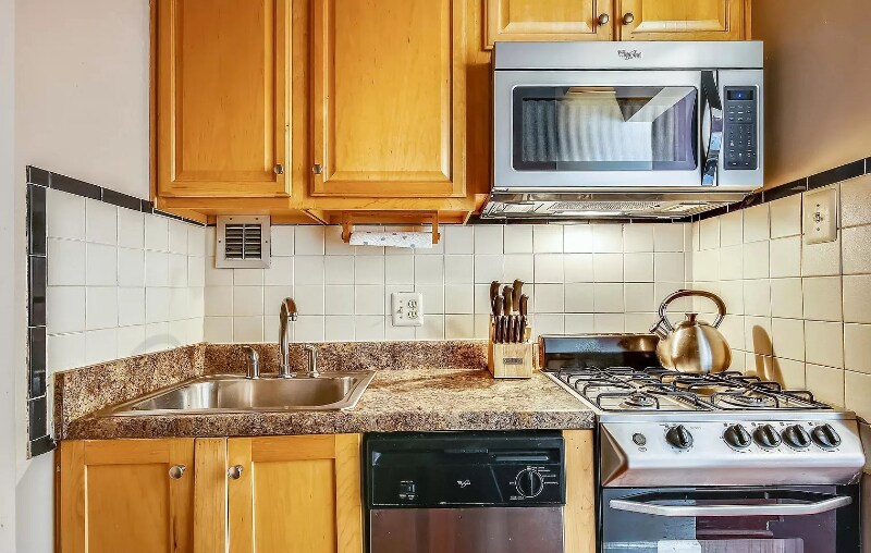 Building Photo - 1121 Arlington Blvd