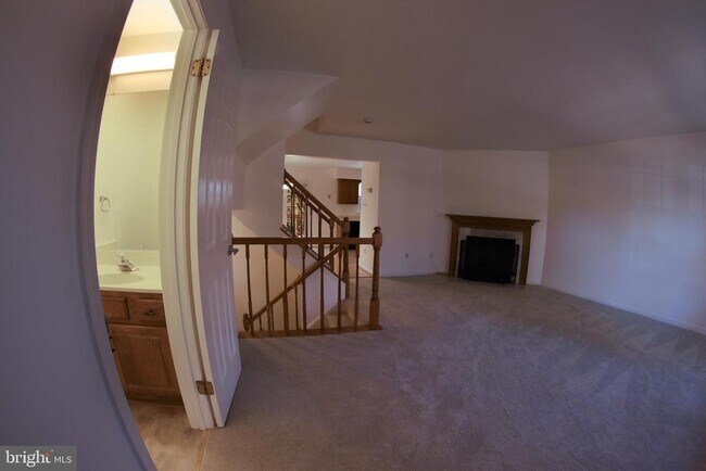 Building Photo - 3955 Pepperidge Ct