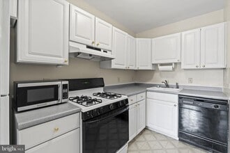 Building Photo - 3000 Spout Run Pkwy