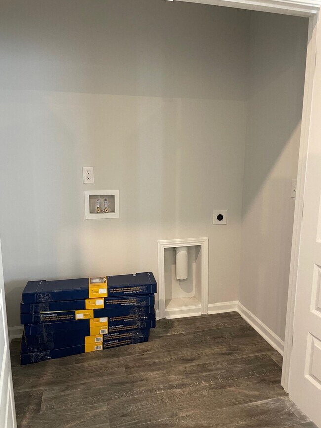 Building Photo - 125 Prather Park Dr