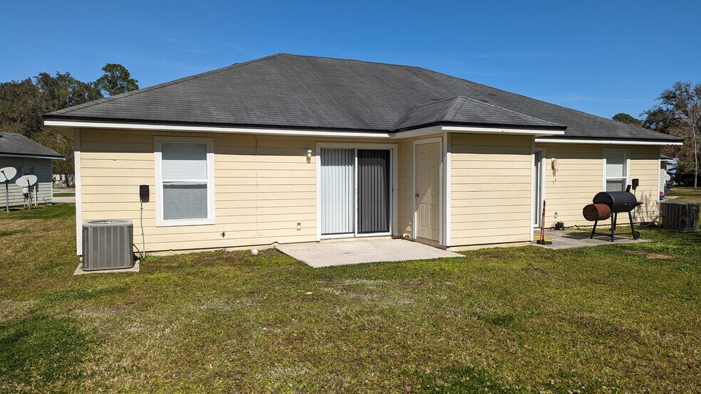 Building Photo - 127 Plantation Point Dr