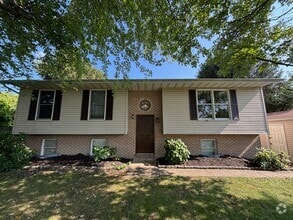 Building Photo - 136 Bayscape Dr