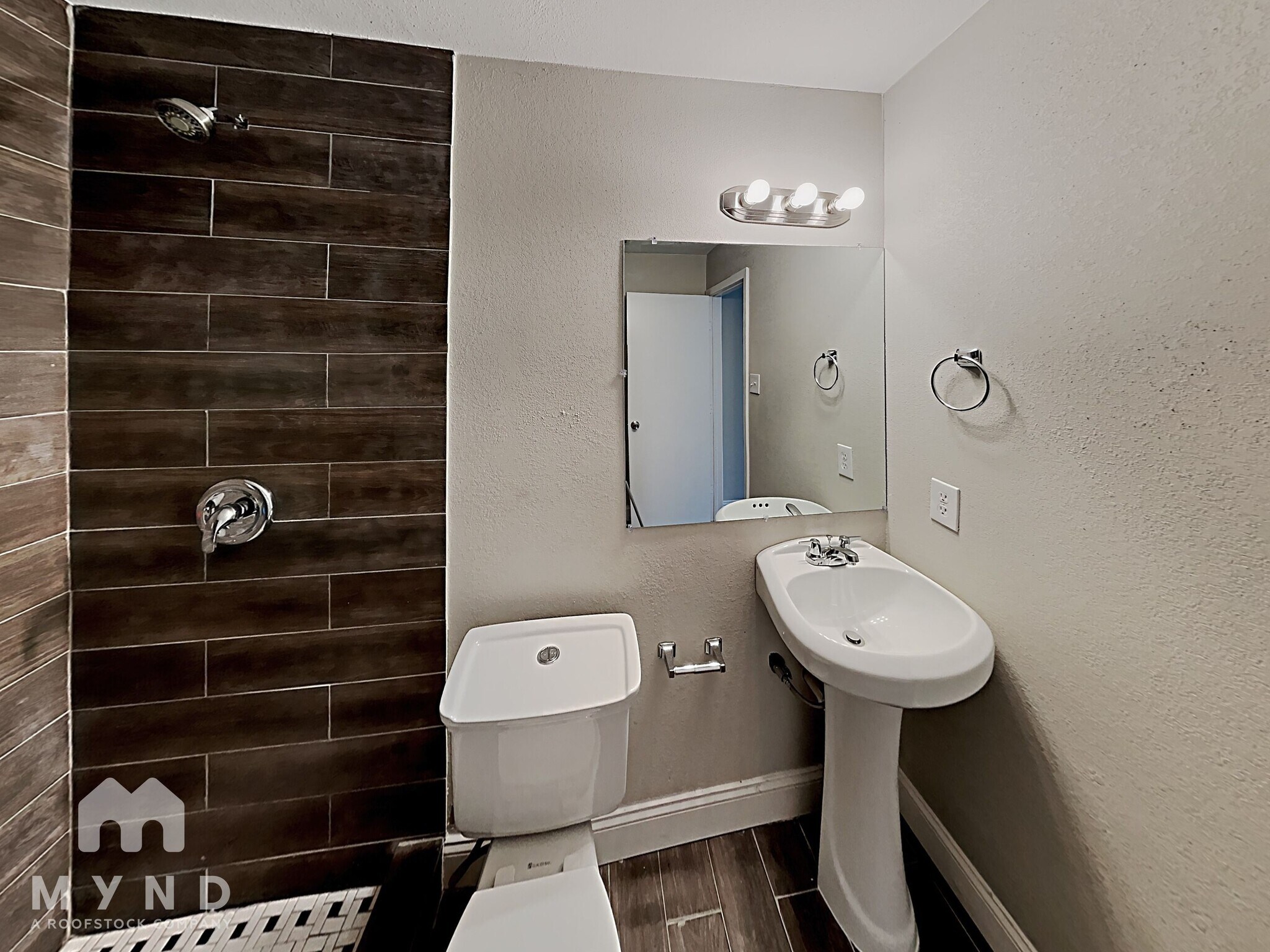 Building Photo - 1418 Mill Branch Dr