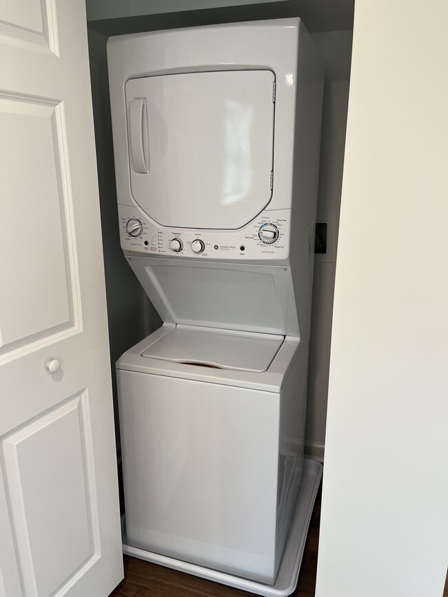 Washer/Dryer in unit - 507 Germantown Pike