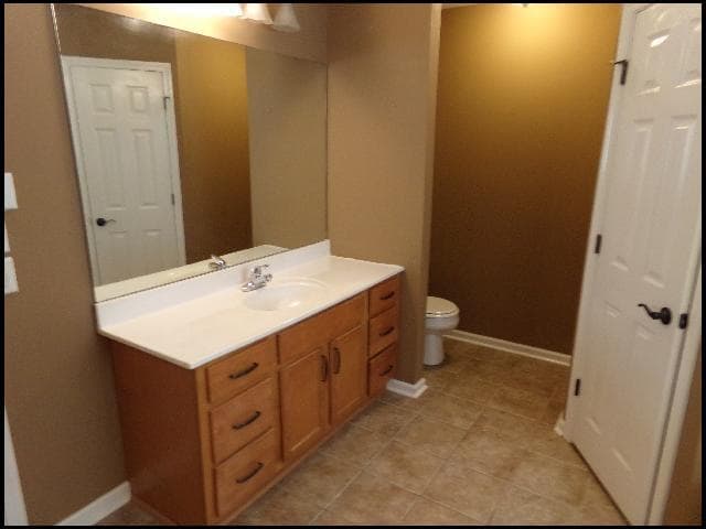 Building Photo - 13498 Alexis Dr