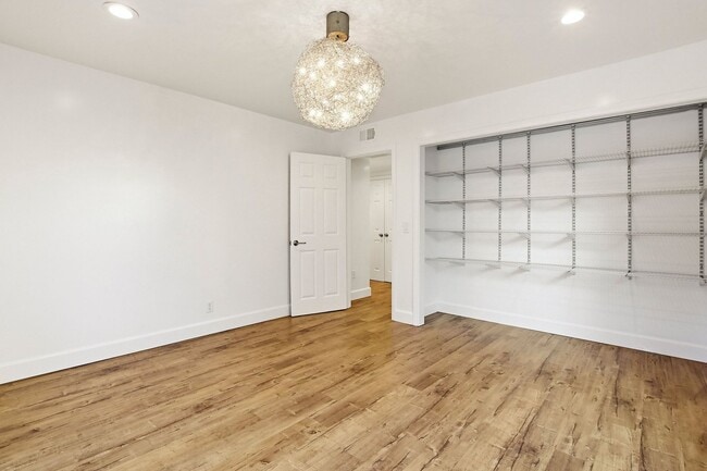 Building Photo - Fully Renovated Home in University City!