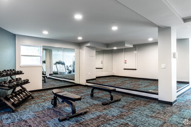 Interior Photo - Suntree