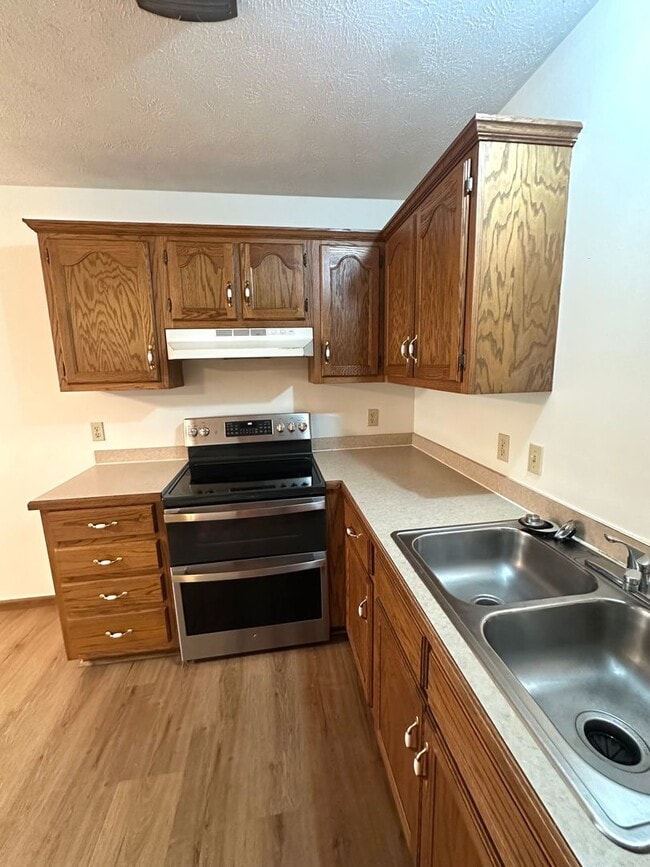 Building Photo - 3115 W Raynell St