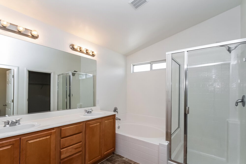 Building Photo - 9841 N Fast Elk St