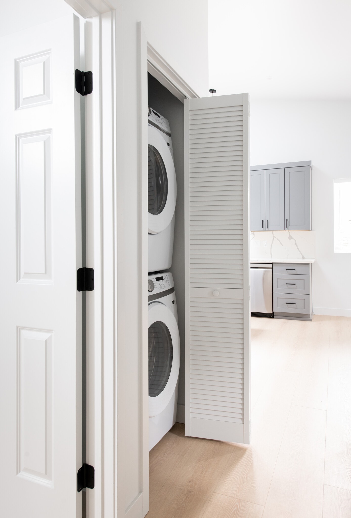 Building Photo - 2246 Morlan Dr