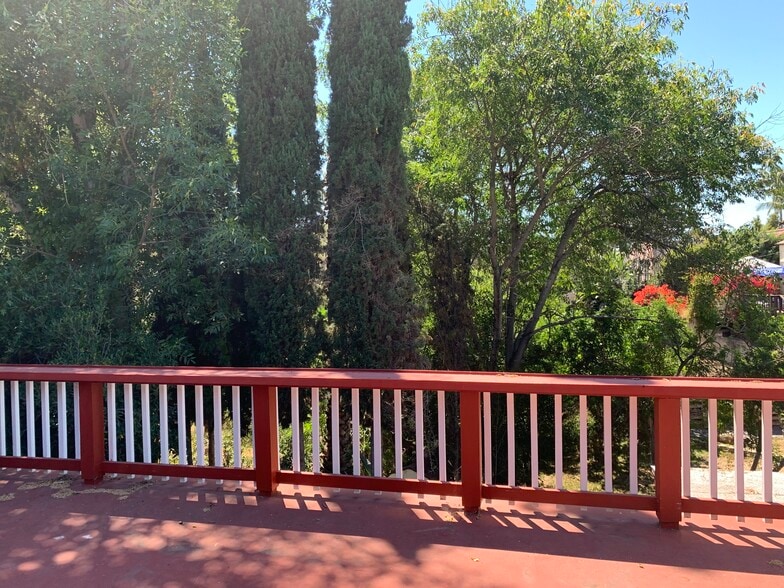 Deck with beatiful sunset - 4580 55th St