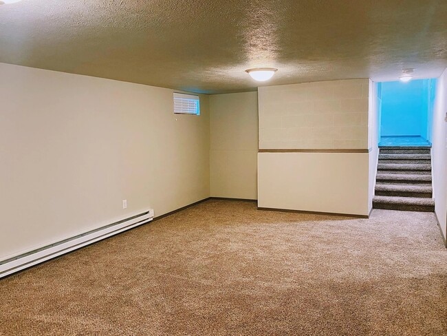 Building Photo - 2818 S Marcus Ln