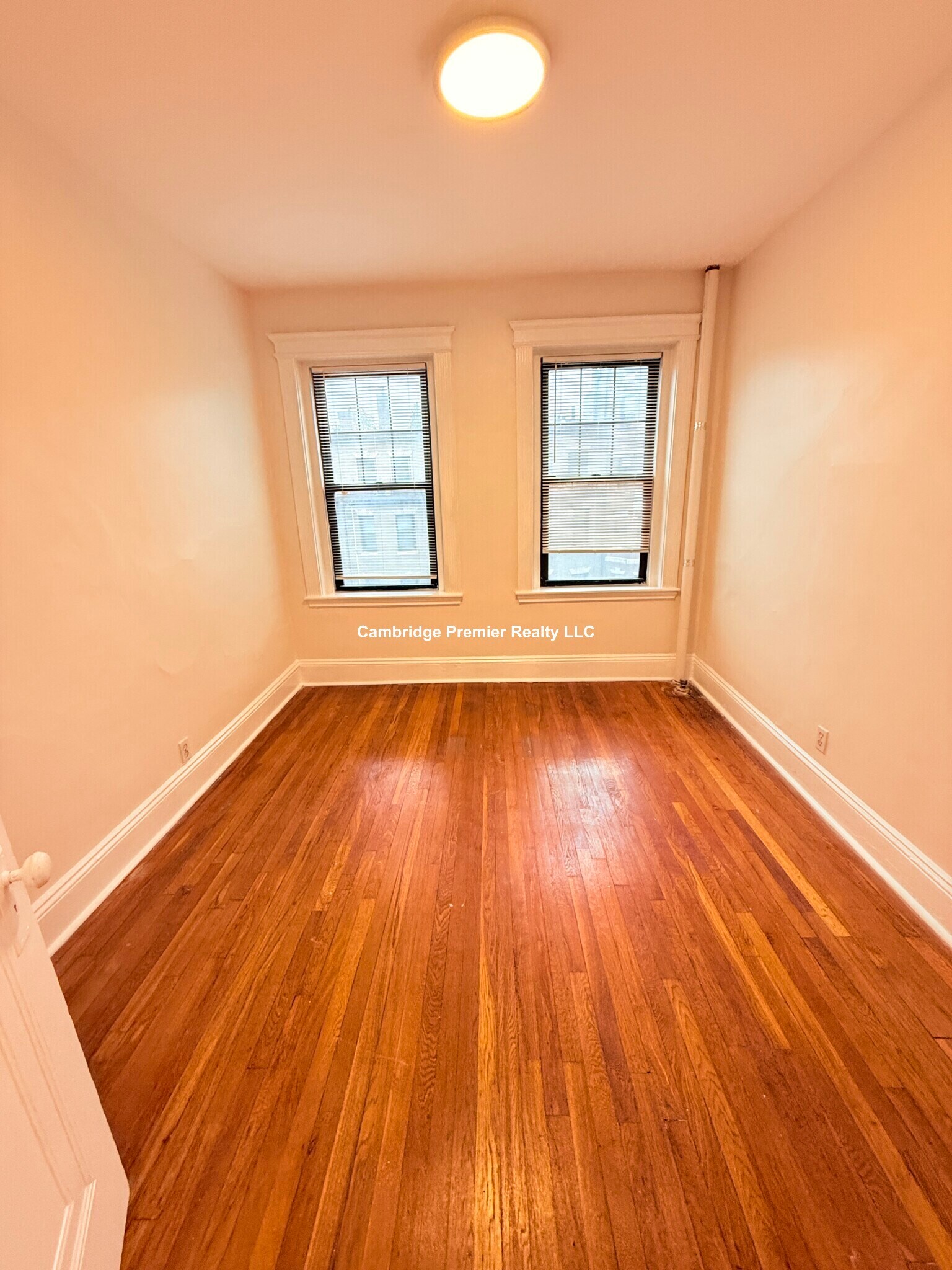 Building Photo - 22 Brainerd Rd