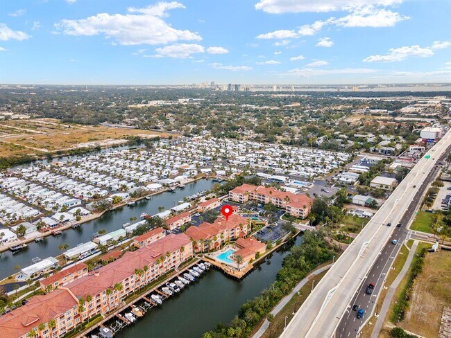 Building Photo - 5000 Culbreath Key Way
