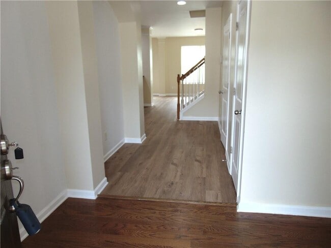 Building Photo - 5227 Mill Way