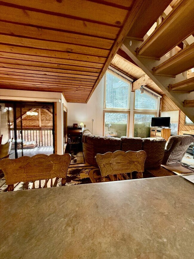 Building Photo - Fully Furnished 2BD/2BA Mountain Townhome | Cozy Pellet Stove | Parking Included