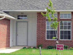 Building Photo - Open Floorplan - Yukon Schools - 3/2