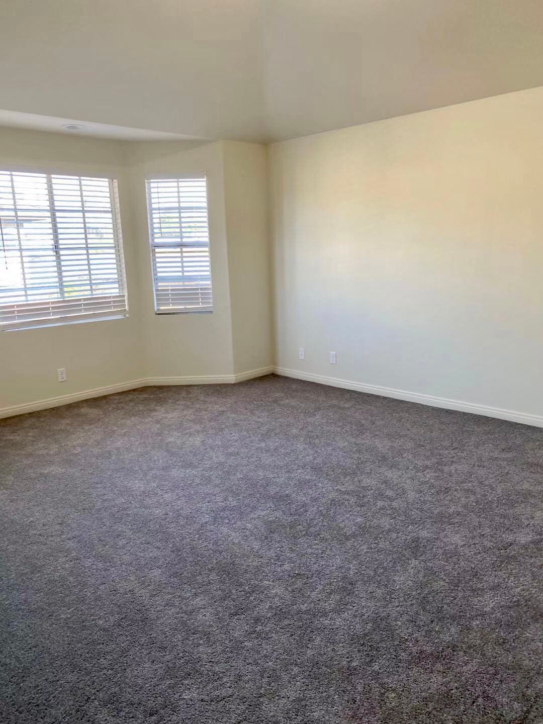 Building Photo - 809 W Duarte Rd