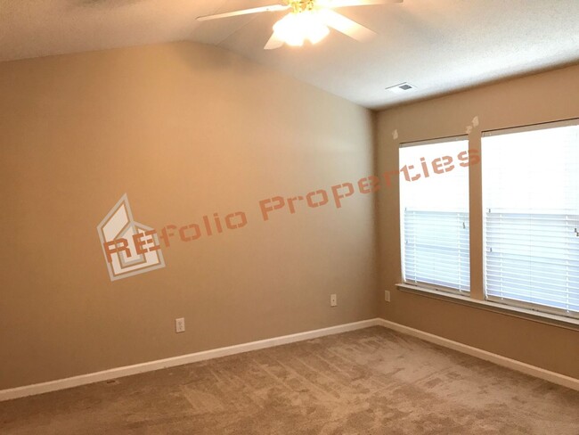 Building Photo - Fresh Paint is Scheduled! Lovely 3 Bedroom...