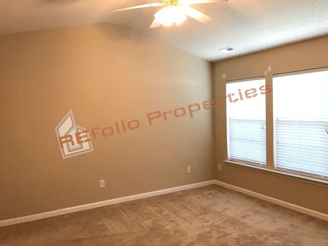Building Photo - Fresh Paint Scheduled – City Loft by Sherw...