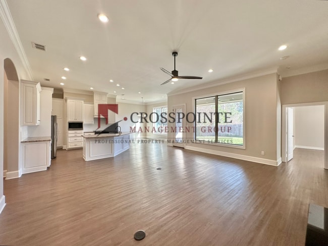 Building Photo - 3 Bedroom 2 Bath Near Three Lakes MS!