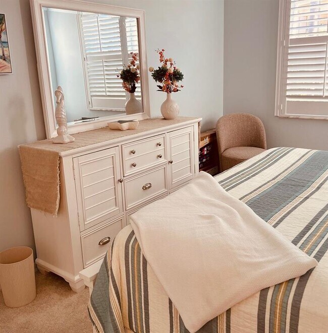 Building Photo - 8369 Wingate Dr