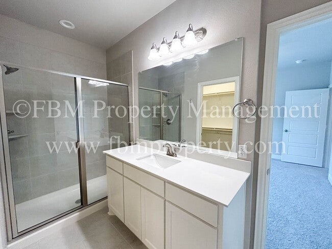Building Photo - 2041 Layla Dr