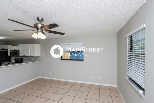 Building Photo - 3 Bedroom Pet-Friendly Home in VERO BEACH, FL with Main Street Renewal