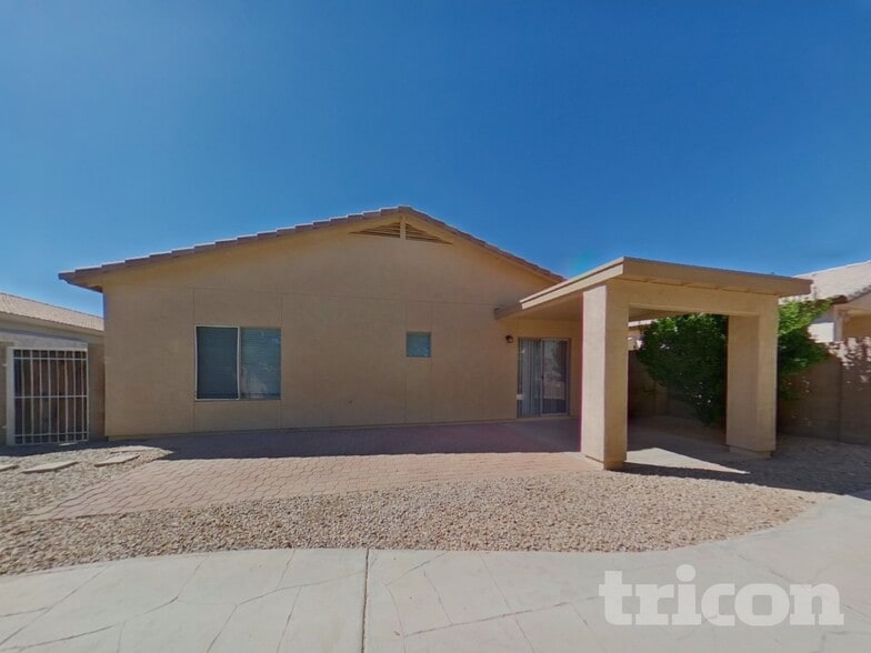 Building Photo - 442 E Cheyenne Rd