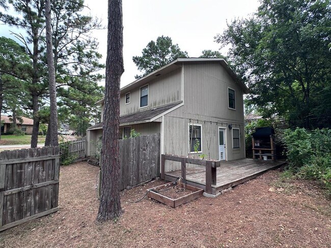 Building Photo - 186 Kona Dr