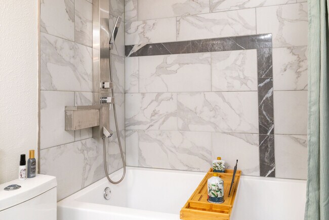 Building Photo - 12888 Montfort Dr