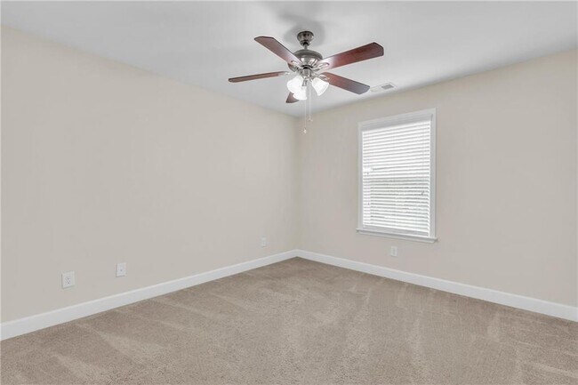 Building Photo - 3295 Carrick Rd