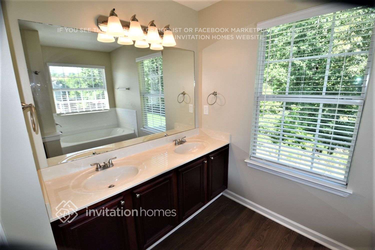 Building Photo - 431 Orchid Ln