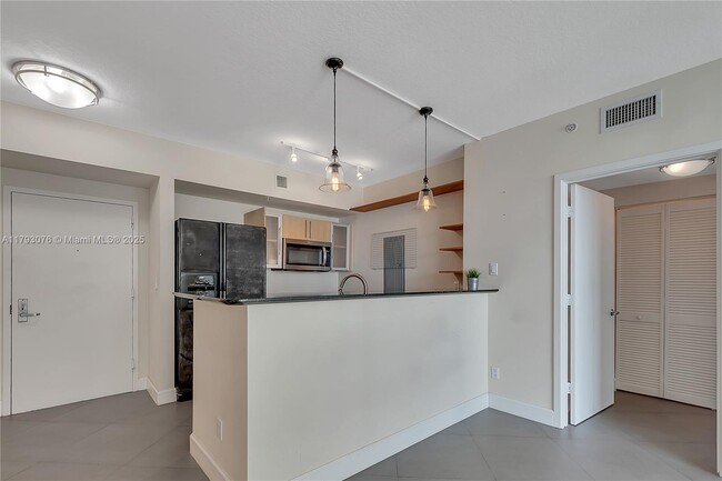 Building Photo - 335 S Biscayne Blvd