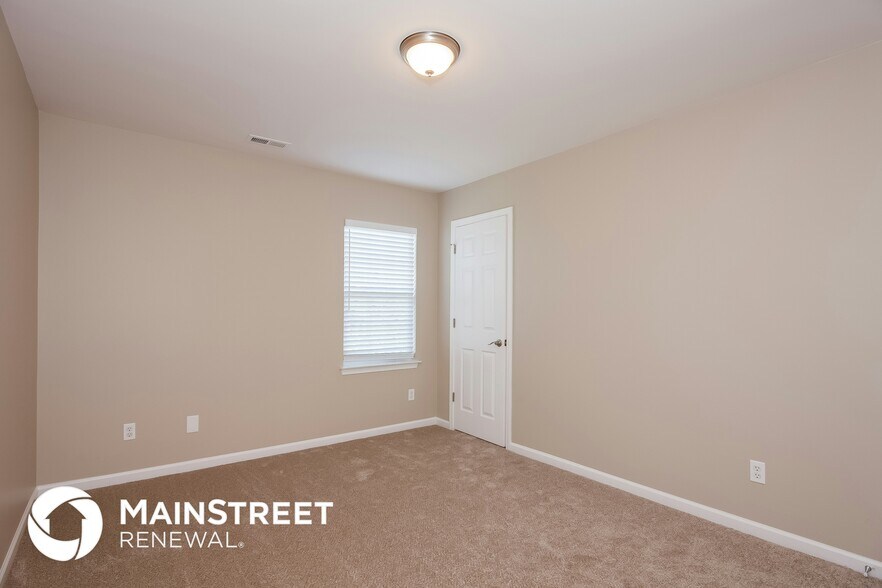 Building Photo - 10209 Fairbourne Ct