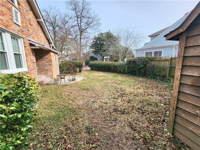 Building Photo - Gorgeous Gem on Corner Lot in Ghent!