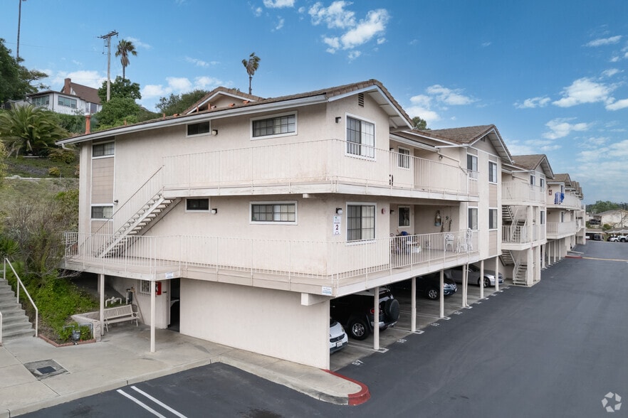 Building Photo - Ridgepoint Apartments