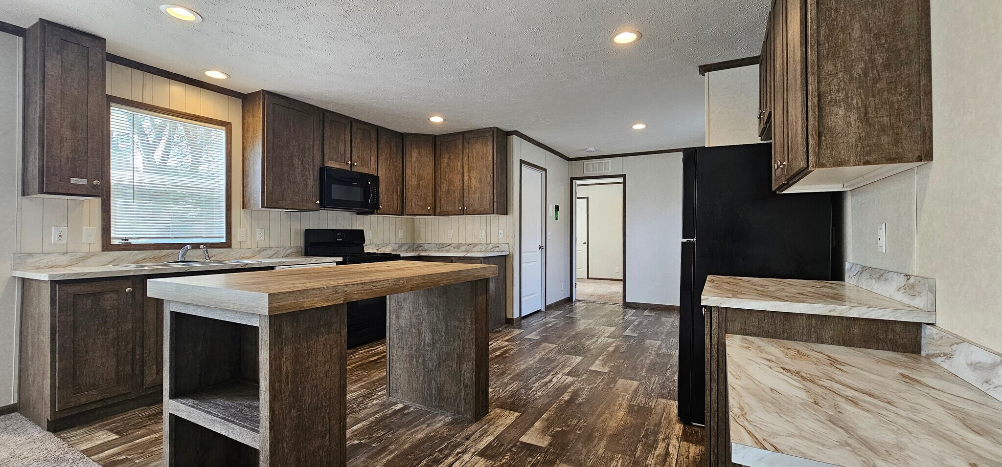 Building Photo - 76 E U.S. Hwy 6