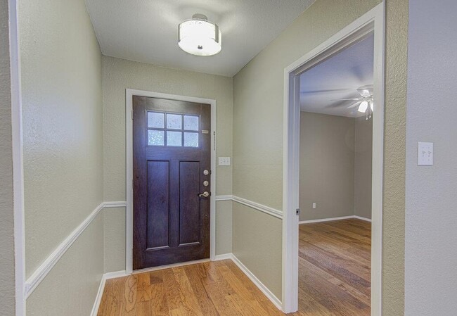 Building Photo - 12430 Wycliff Ln