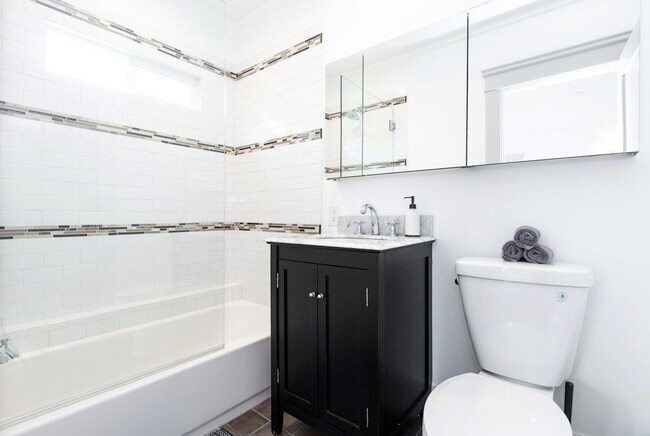 2nd Bathroom - 5850 Foothill Dr
