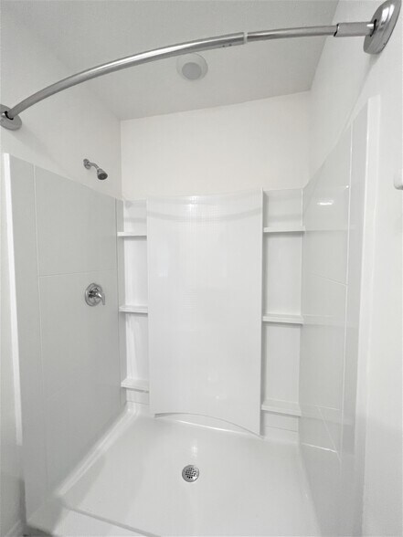 Building Photo - 5247 Dragonfly Dr