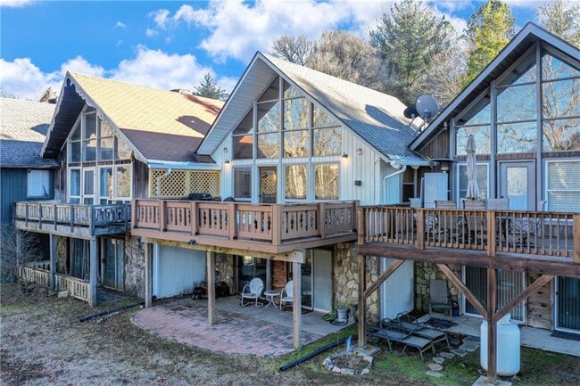 Building Photo - 3 Berkshire Ln