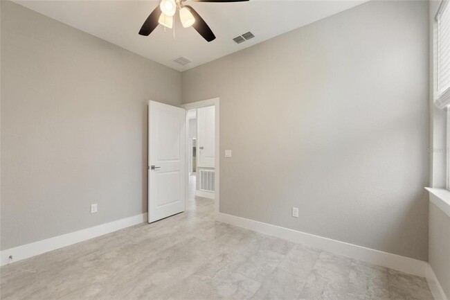 Building Photo - 3093 Spice Ln
