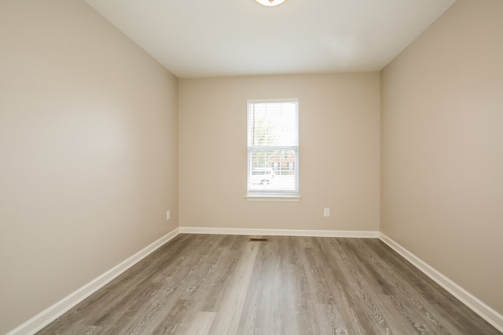Building Photo - 2431 English Hill Dr