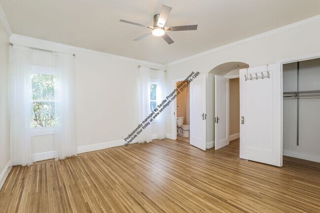 Building Photo - 2615 Maxwell Ave