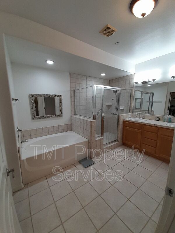 Building Photo - 2329 Timsbury Way